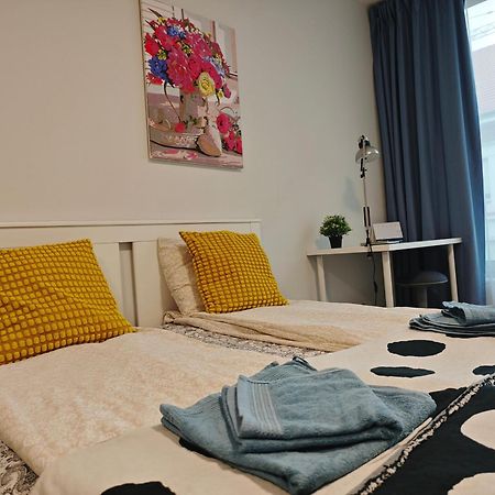 Comfort Flat With Great Location Прага Екстериор снимка