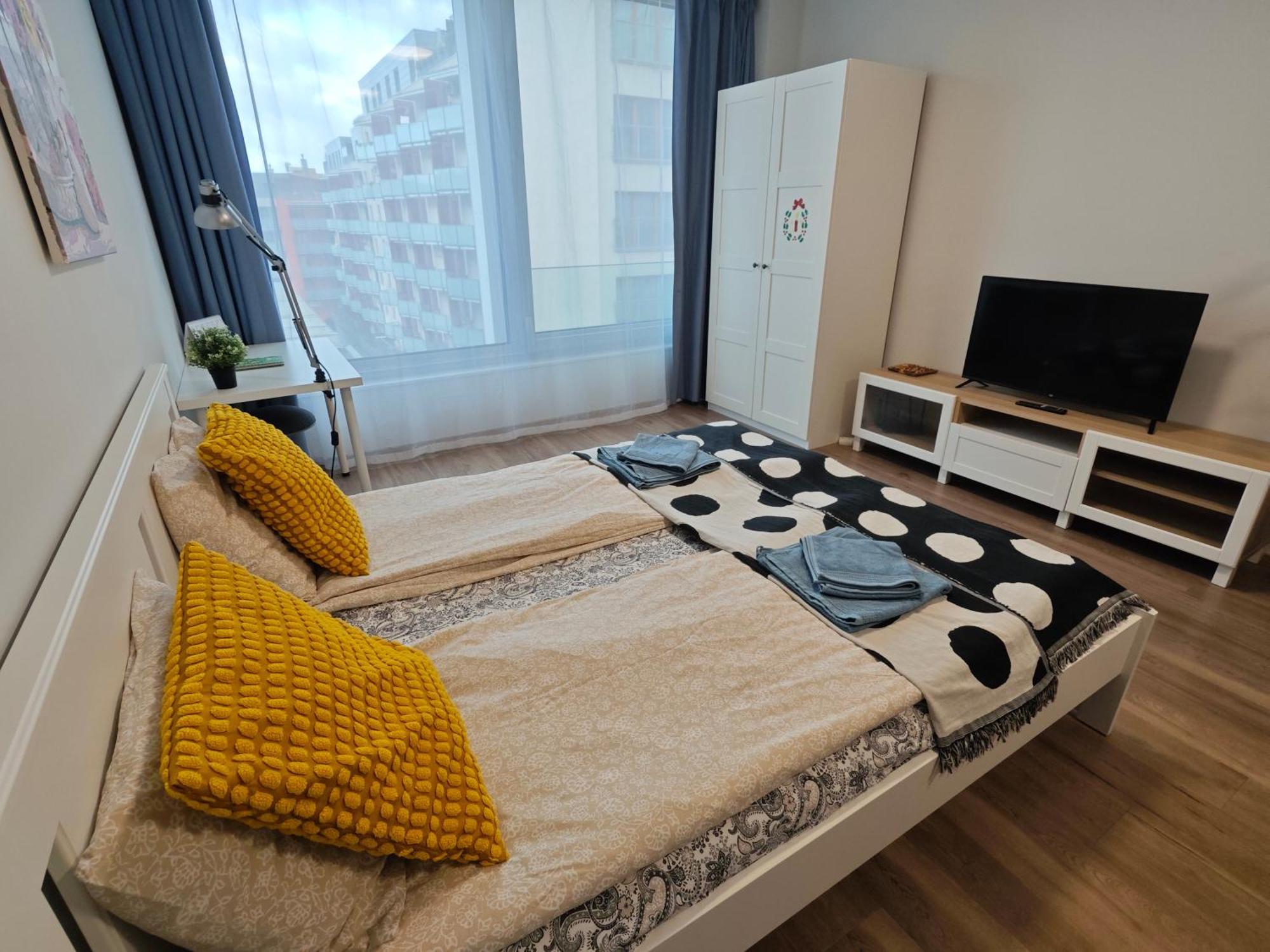 Comfort Flat With Great Location Прага Екстериор снимка